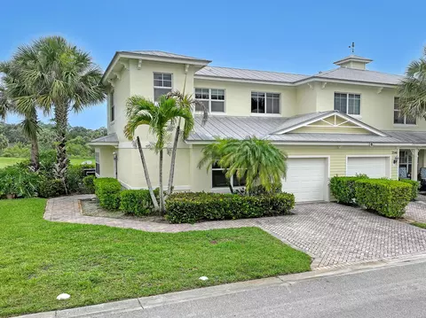 2548 Creekside Dr, Fort Pierce, FL 34981