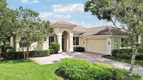 10208 Crosby Pl, Port Saint Lucie, FL 34986