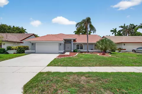 6856 Blue Bay Cir, Lake Worth, FL 33467