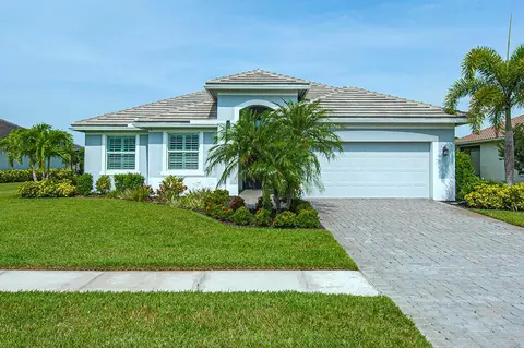 3165 Berkley Square Way, Vero Beach, FL 32966