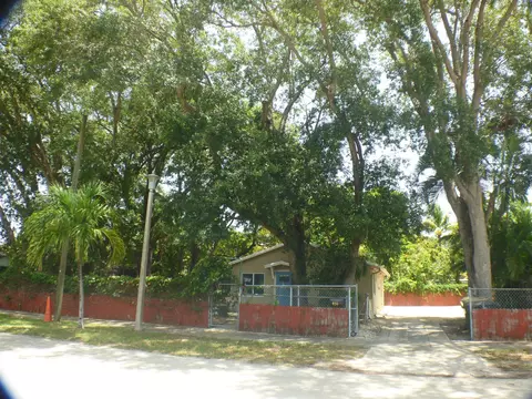 431 NE 132nd St, North Miami, FL 33161