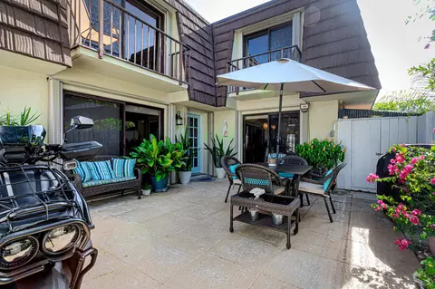 3934 Carolina Dr #803, Lake Worth, FL 33461