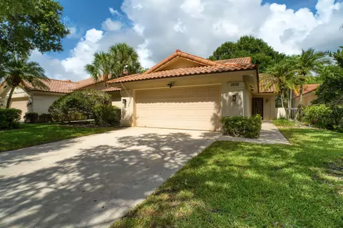 2575 Iroquois Cir, West Palm Beach, FL 33409