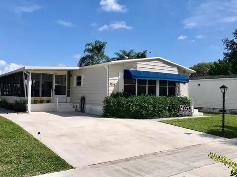 3523 NW 67th St, Coconut Creek, FL 33073