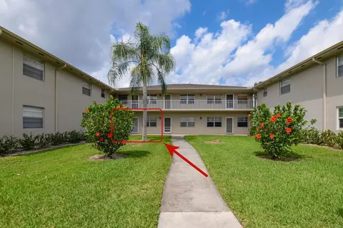 8 Lake Vista Trl #103, Port Saint Lucie, FL 34952