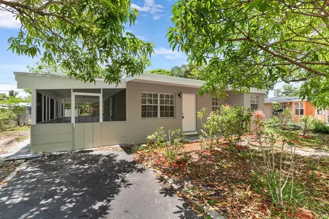 5030 Old Spanish Rd, Lake Worth, FL 33462