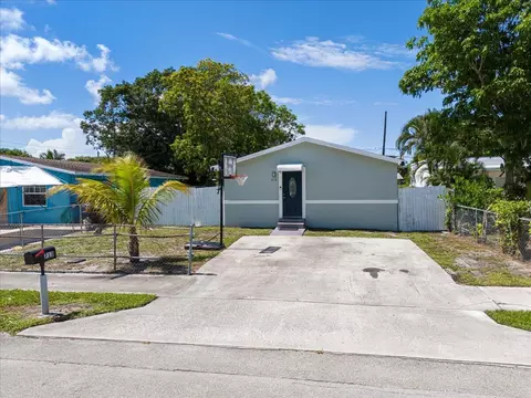 713 SW 9th, Delray Beach, FL 33444