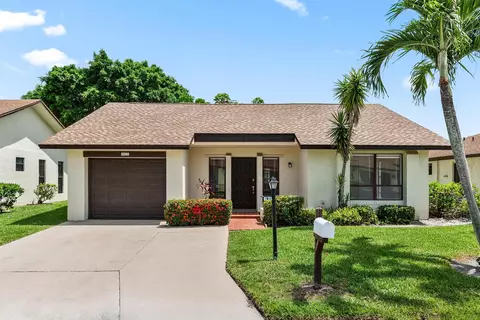 6090 Ambertree Ln, Greenacres, FL 33463