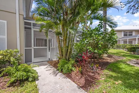 2846 SW Lakemont Pl, Palm City, FL 34990