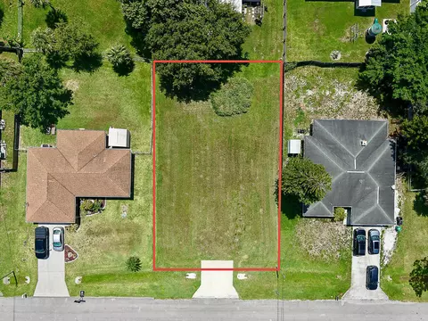 5909 Yucca Dr, Fort Pierce, FL 34982
