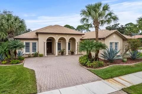 801 SW Classico Ct, Port Saint Lucie, FL 34986