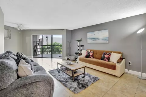 6855 W Broward #406, Plantation, FL 33317