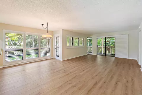 227 Brackenwood, Palm Beach Gardens, FL 33418