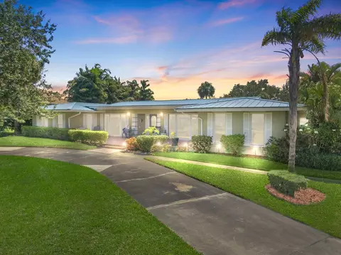 2715 S Indian River Dr, Fort Pierce, FL 34950