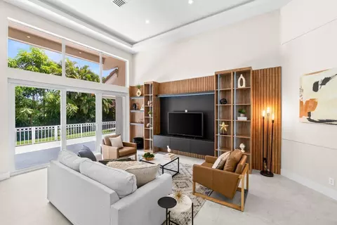 5122 Windsor Parke Dr, Boca Raton, FL 33496