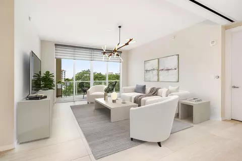 200 SE Mizner Blvd #514, Boca Raton, FL 33432