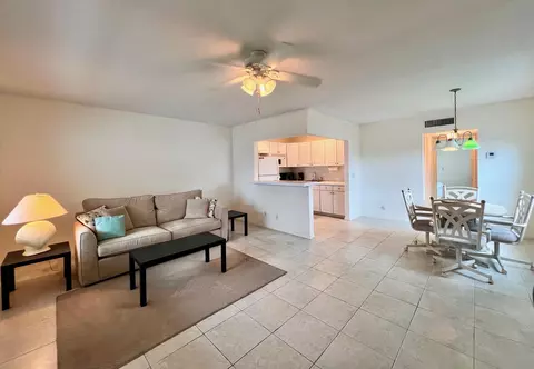 93 Norwich D, West Palm Beach, FL 33417
