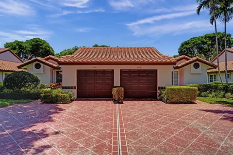 6041 Sunny Mnr, Delray Beach, FL 33484