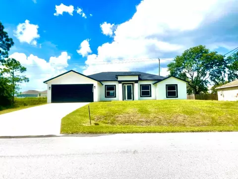 1260 Larkspur St SE, Palm Bay, FL 32909