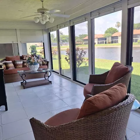 10231 N Circle Lk #101, Boynton Beach, FL 33437