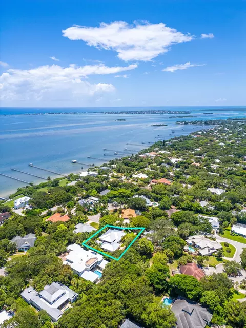 104 Hillcrest, Sewalls Point, FL 34996