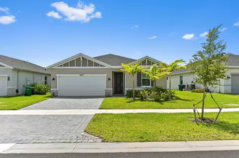 8607 Dahlia Cir, Port Saint Lucie, FL 34986