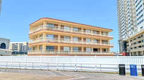 108 S Montpelier Ave #211, Atlantic City, NJ 08401