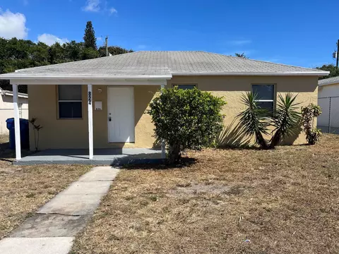 824 W 5th St, Riviera Beach, FL 33404
