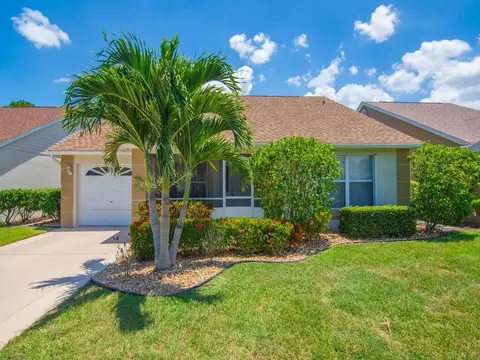 374 NW Sherry Ln, Port Saint Lucie, FL 34986