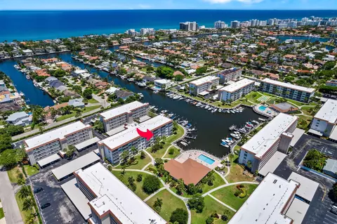 910 Dogwood Dr #443, Delray Beach, FL 33483