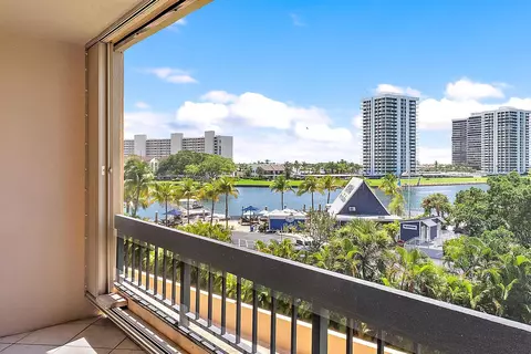 1036 Us Highway 1 #318, North Palm Beach, FL 33408