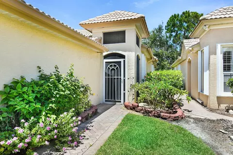 3611 NW Willow Creek Dr, Jensen Beach, FL 34957
