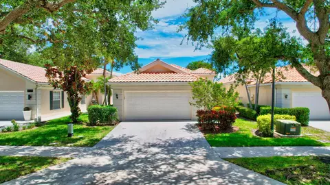 4780 Blossom Dr, Delray Beach, FL 33445