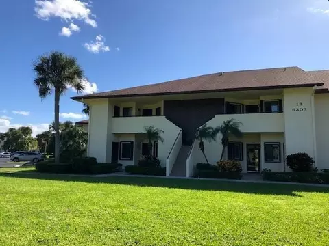 6303 SE Williamsburg Dr #201, Hobe Sound, FL 33455