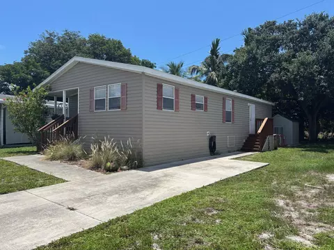 100 NW 48th Ct, Lighthouse Point, FL 33064
