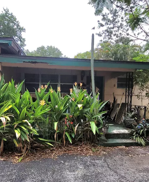 812 Garden Ct, Plantation, FL 33317