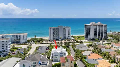 461 Venus Dr #1, Juno Beach, FL 33408