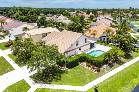 12679 White Coral Dr, Wellington, FL 33414