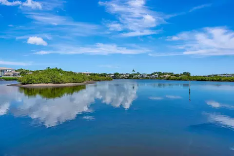 View/Area - 102 Victory Dr, Jupiter, FL 33477 photo 3 of 6