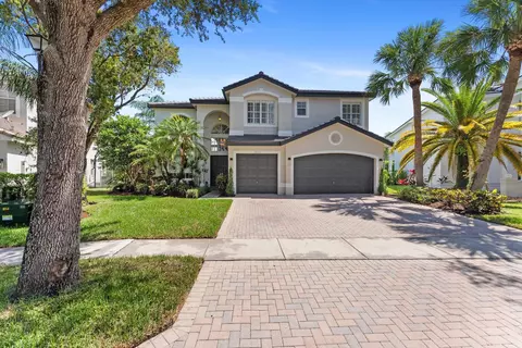 19335 Skyridge Cir, Boca Raton, FL 33498