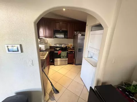 1123 E Windsor Ave, West Palm Beach, FL 33401