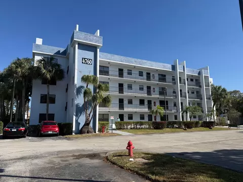 4760 Lucerne Lakes Blvd #206, Lake Worth, FL 33467