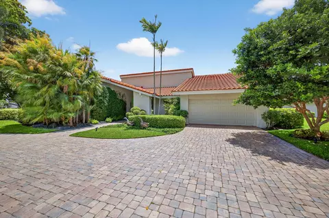 5107 Pineview Cir, Delray Beach, FL 33445