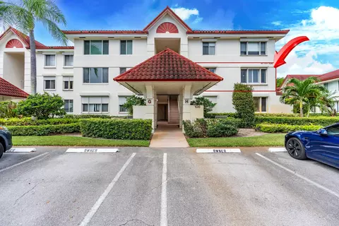 106 Half Moon Cir #H2, Hypoluxo, FL 33462