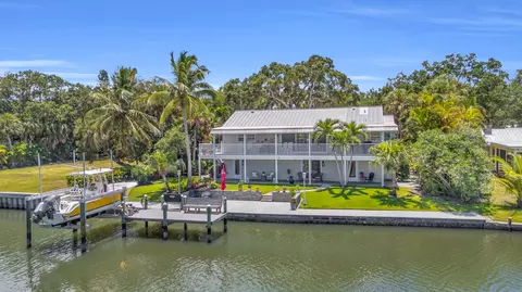 376 Live Oak Dr, Vero Beach, FL 32963