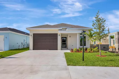 132 Seminole Ct, Indiantown, FL 34956