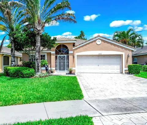 8056 Palm Gate Dr, Boynton Beach, FL 33436
