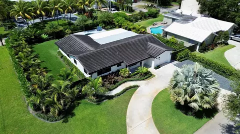 910 SW 21st St, Boca Raton, FL 33486
