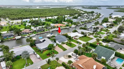 255 Bermuda Bch, Hutchinson Island, FL 34949