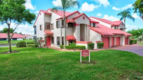 7824 Lexington Club Blvd #A, Delray Beach, FL 33446